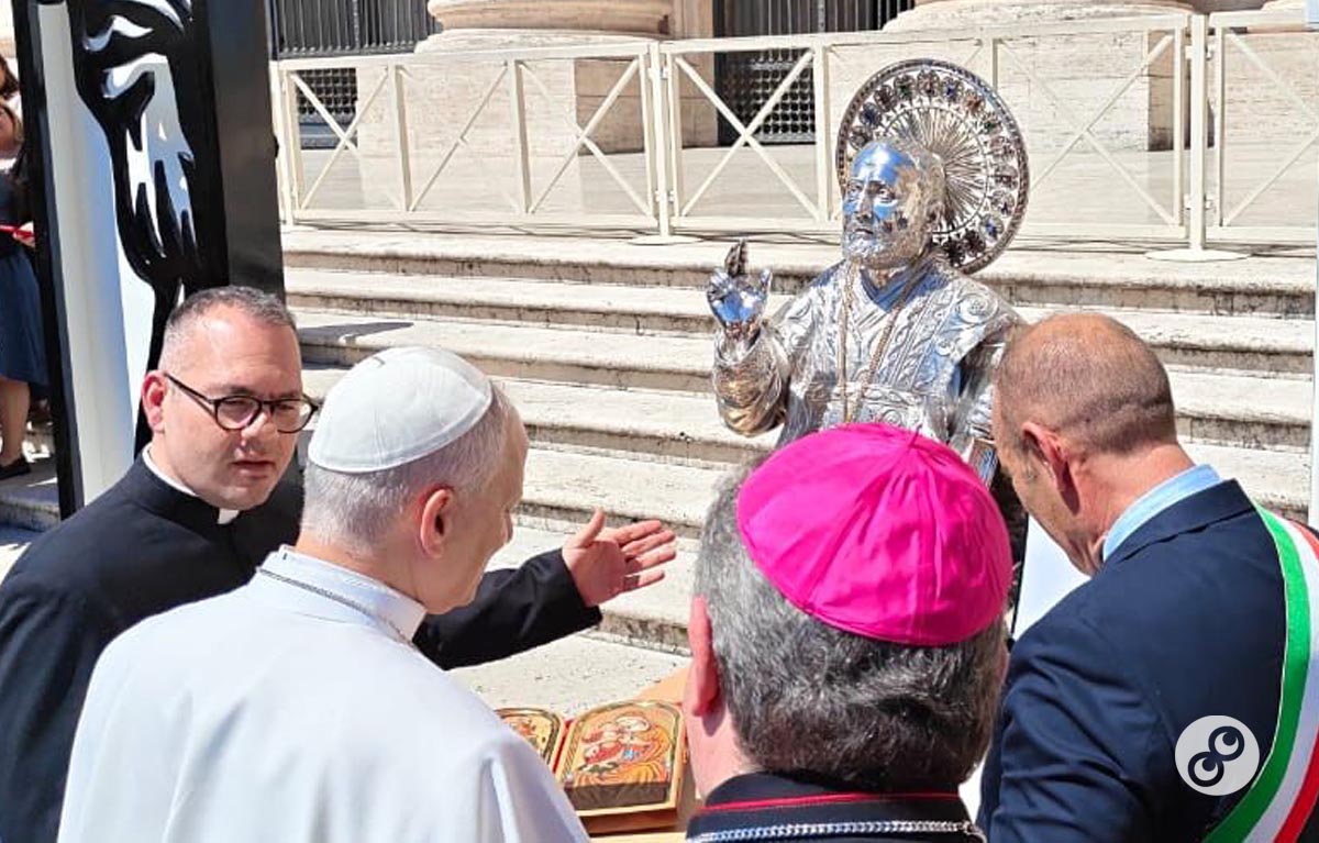 Il busto reliquiario di Sant'Adamo benedetto da papa Leone XIV a 140 anni dalla realizzazione